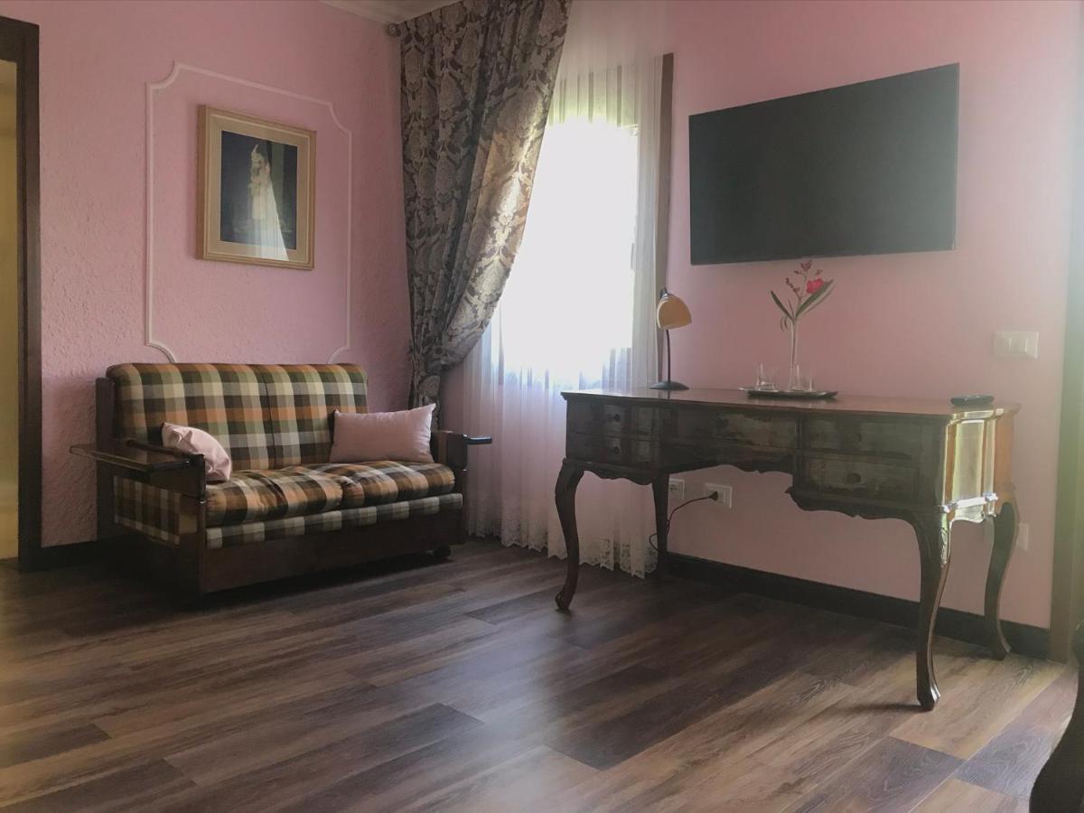 Willa Vecchia Favola House Quarto dʼAltino Zewnętrze zdjęcie