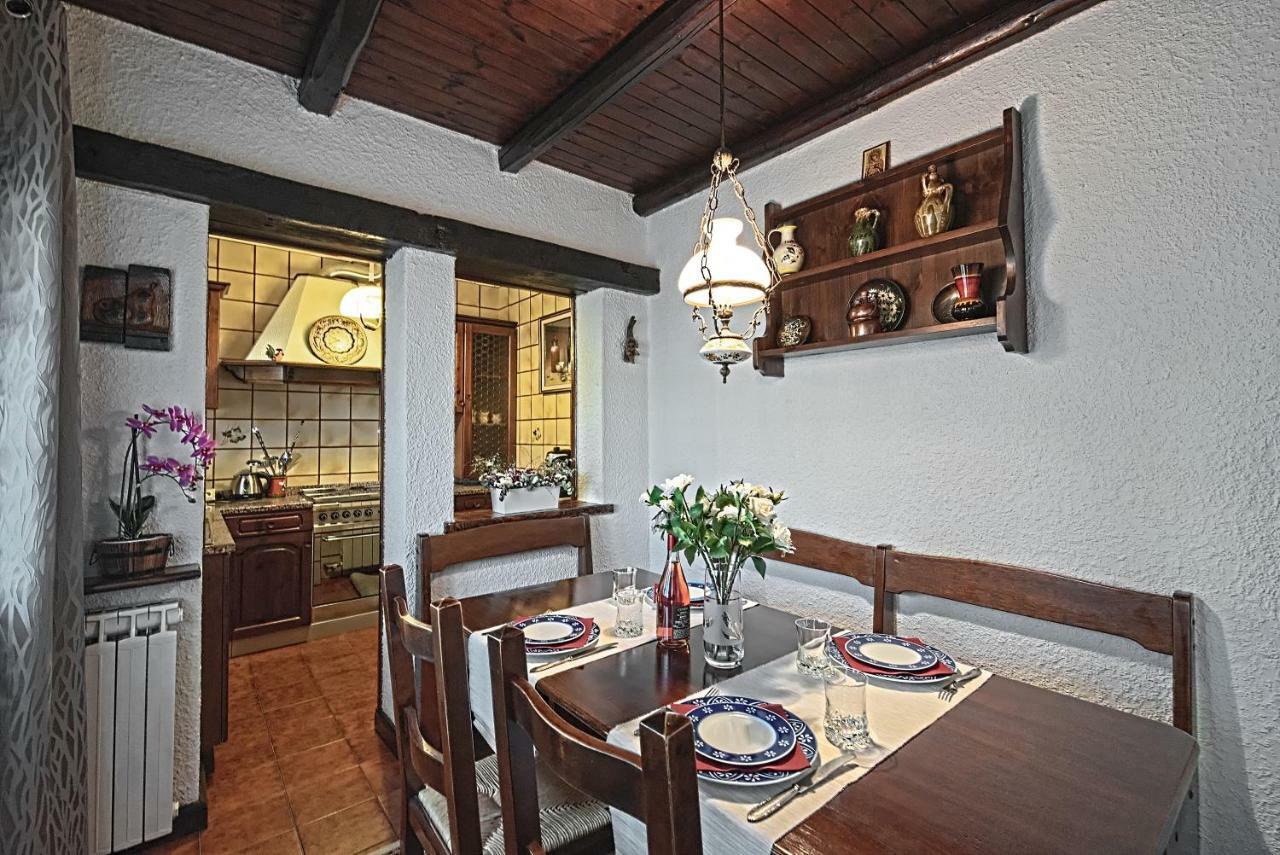 Willa Vecchia Favola House Quarto dʼAltino Zewnętrze zdjęcie